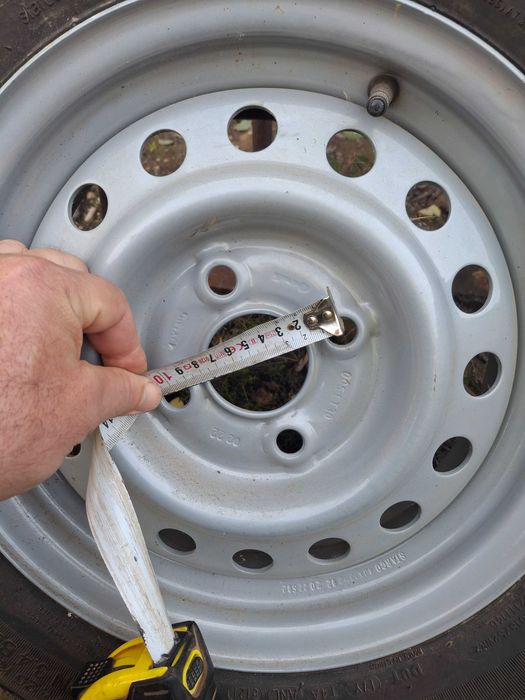 Vând roată rezervă remorcuță 750