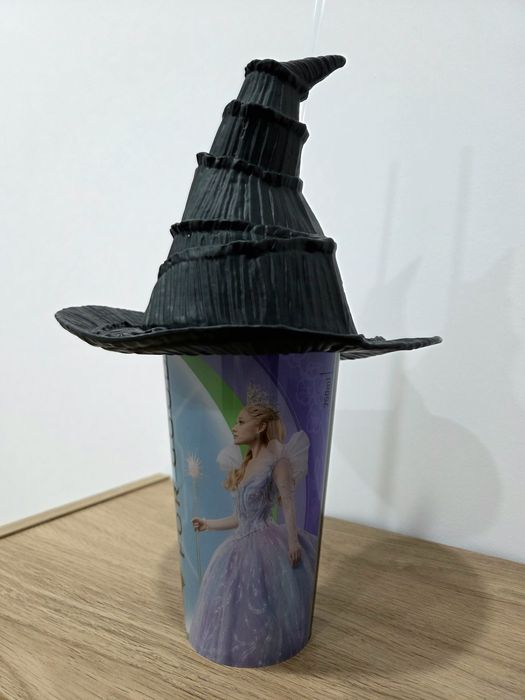 Wicked: For Good чаша с Ариана Гранде и Синтия Ериво, Злосторница