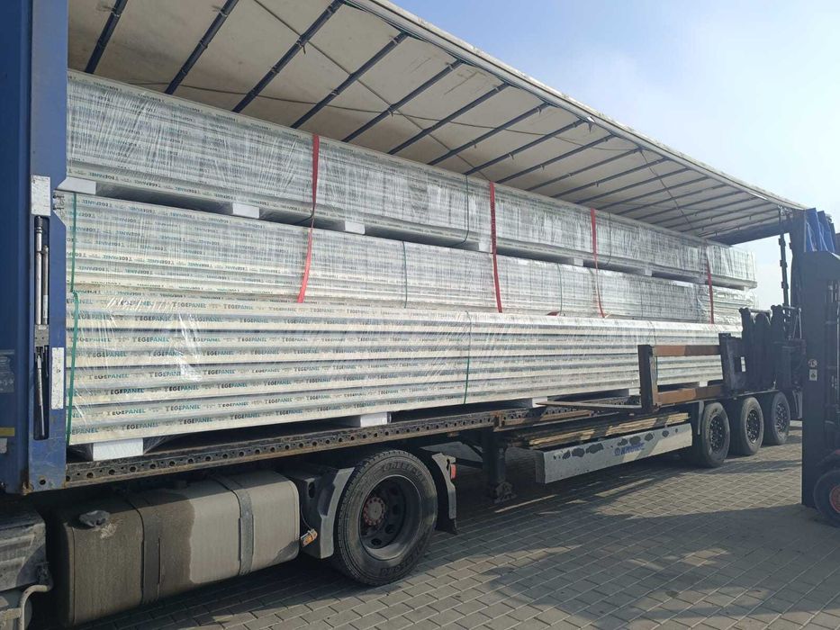 Panouri sandwich / containere / tabla cutata / luminatoare