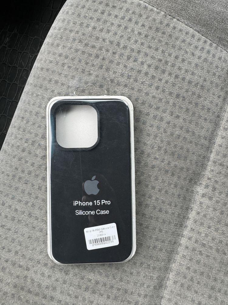 Чехол на iPhone 15 pro