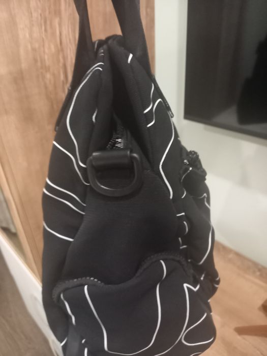 Екстравагантни чанти и раници