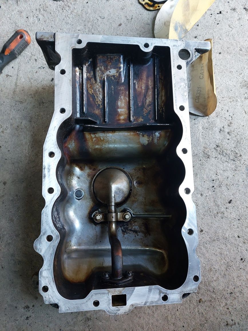 Mecanic auto pe traseu sau domiciliu