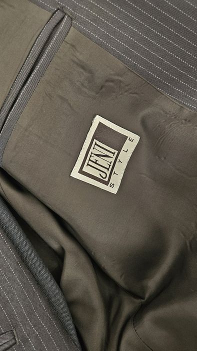 Мъжки костюм нов