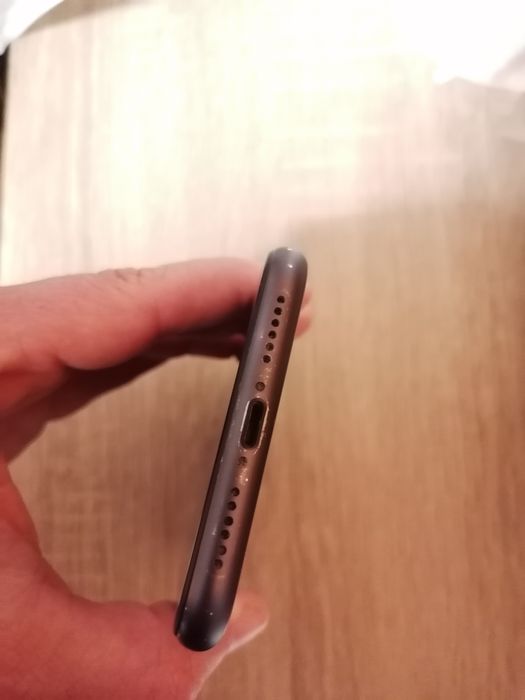 Vand iPhone 11 128gb