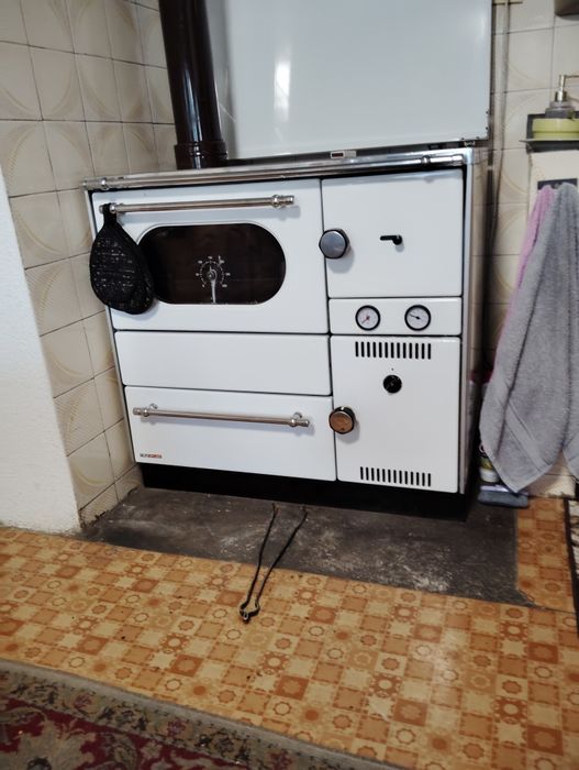 Готварска печка на дърва алфа плам21kv