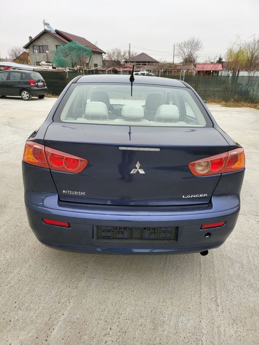 Mitsubishi Lancer