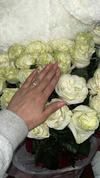 Белые метровые розы 25шт