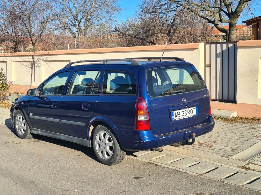Vând Skoda Octavia, Opel Atra