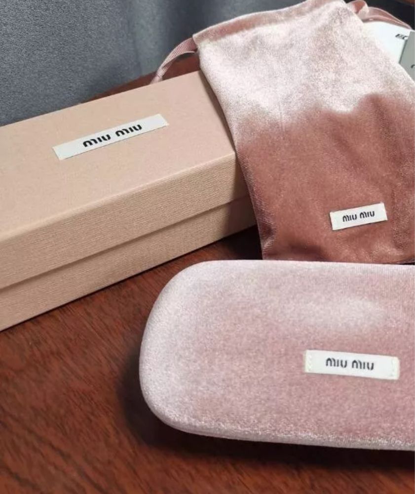 Miu Miu слънчеви очила