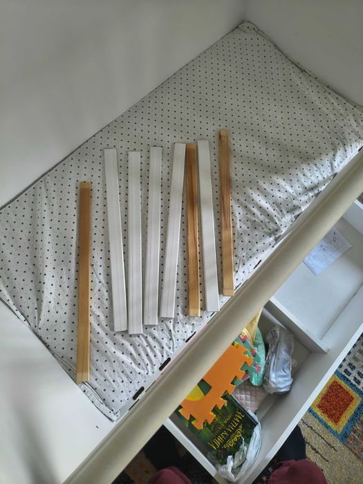 Бяла дървена бебешка кошара + матрак