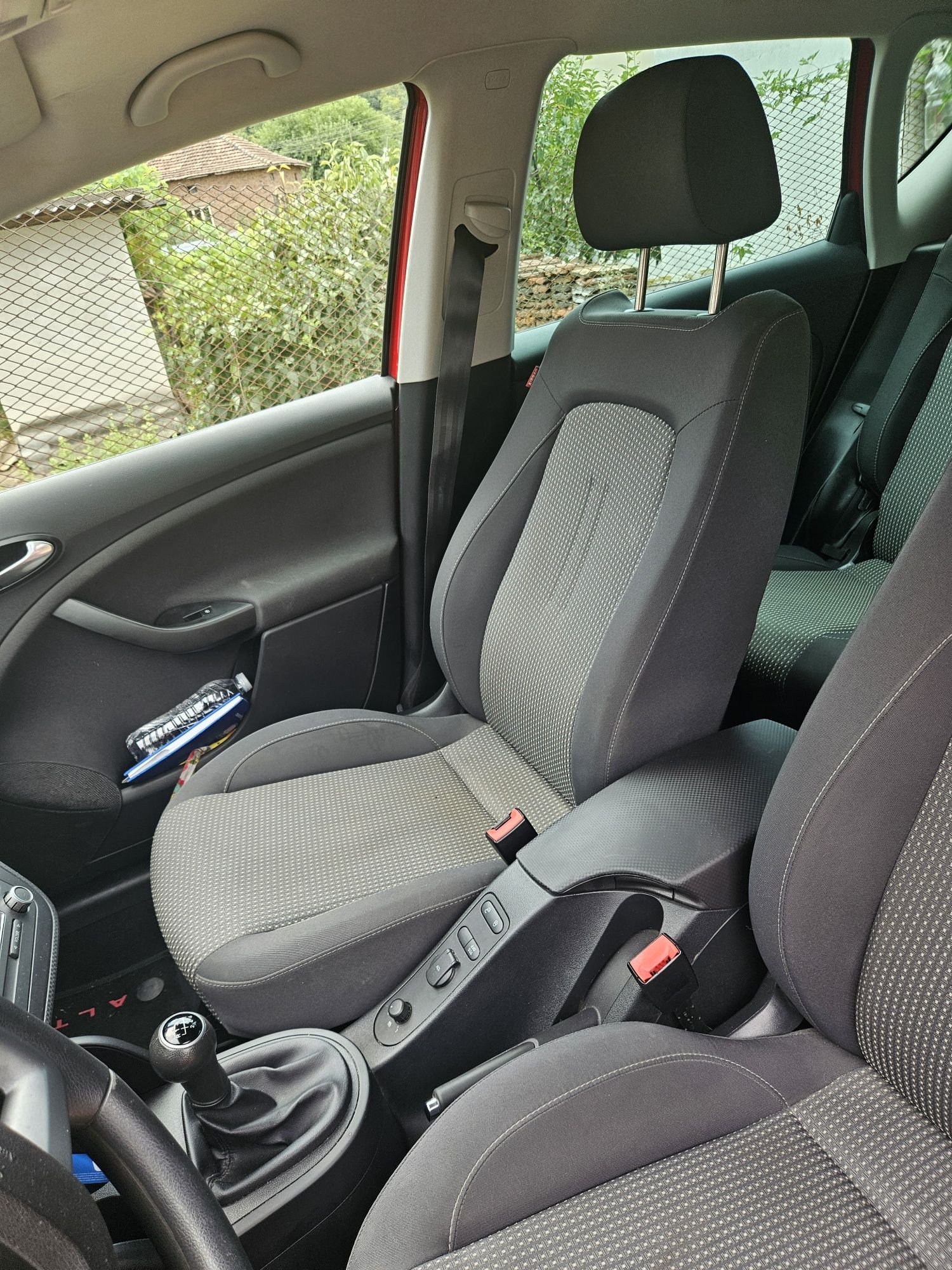 Автомобил Seat Altea