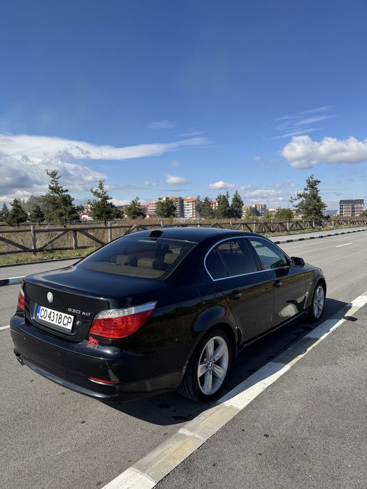 BMW 530Xd.