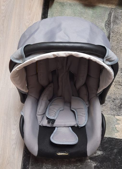 Vând căruț bebe marca Krausman