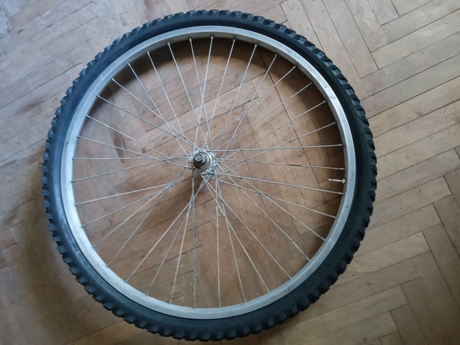 Roată de bicicletă față pe 26"