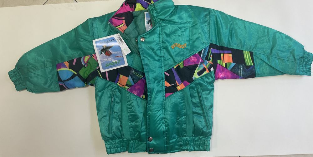 Детски ски екип чисто нов