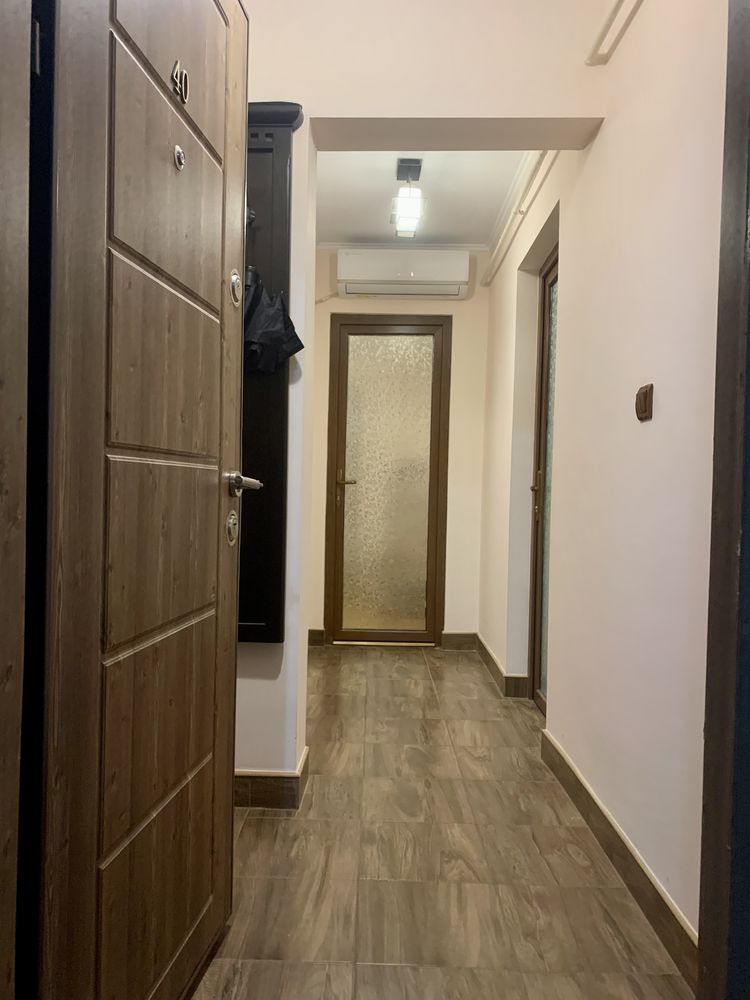 Apartament de închiriat (renovat complet) 39, 46 mp