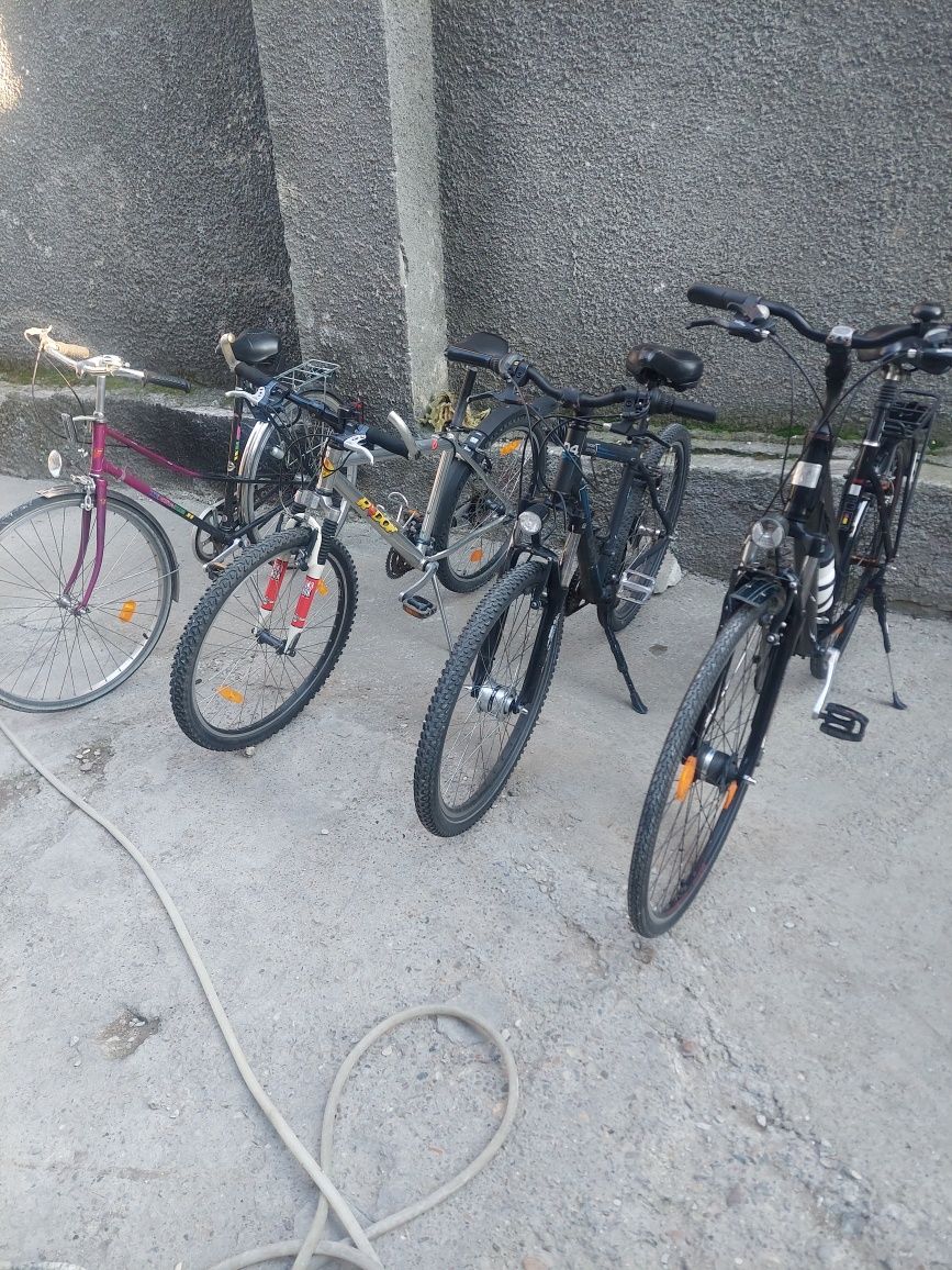 Vând biciclete ca noi