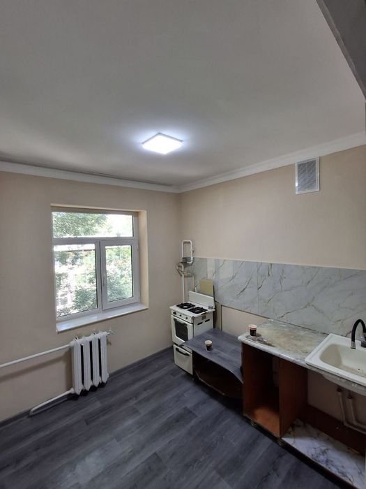 Продажа 
Кора камиш 1/2
1 хона 5 етаж 5 етажл 
36 кв