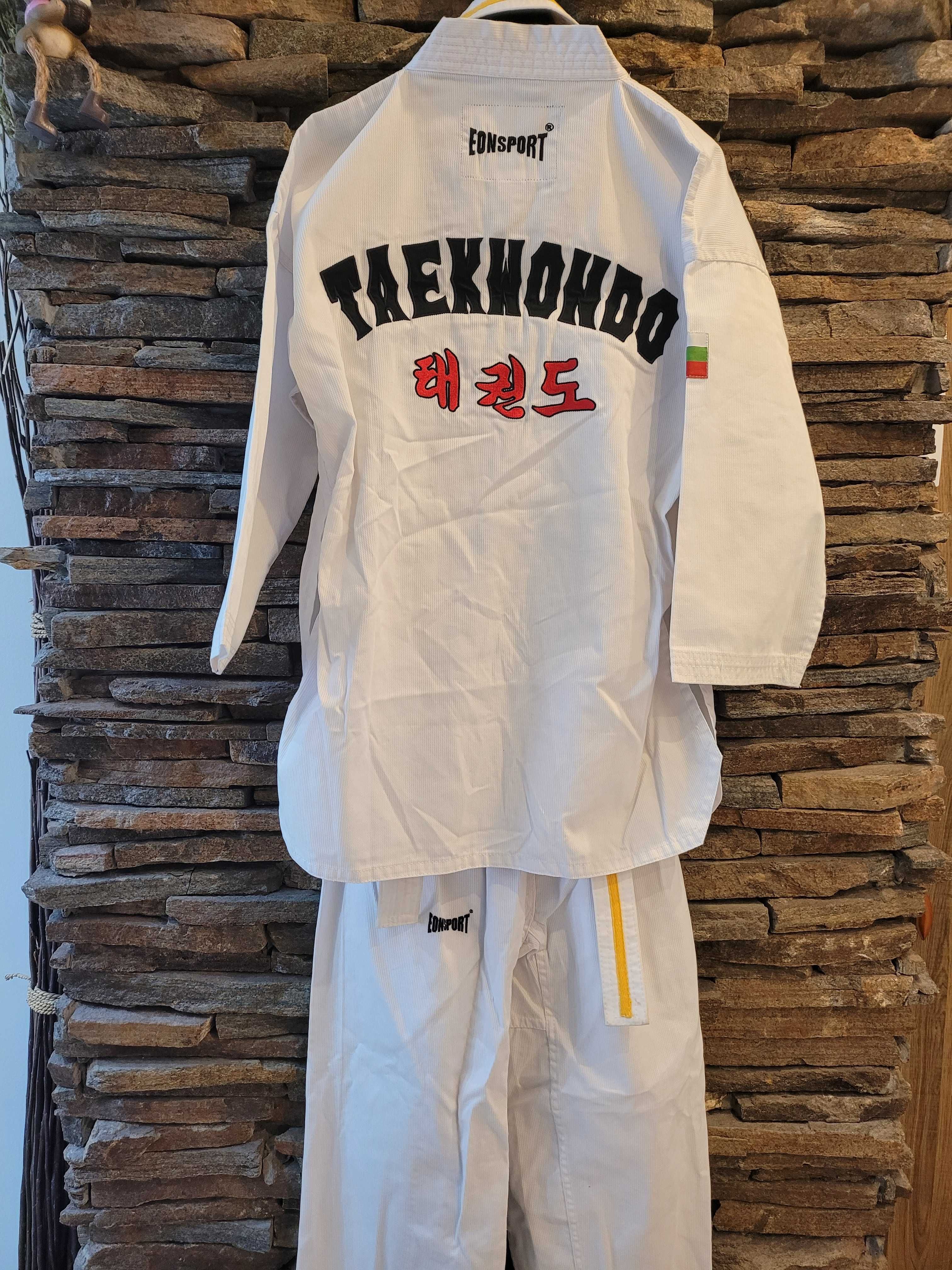 Детско кимоно за Taekwondo - 10 г. / Перфектно състояние