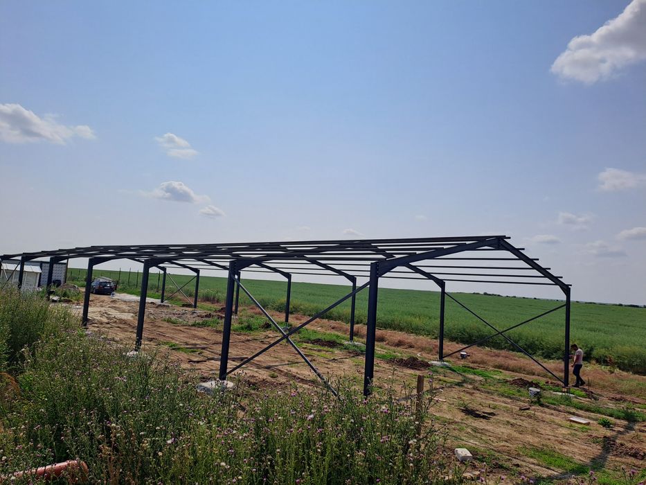 Vand și construiesc o gama larga de hale sau structuri metalice noi ne