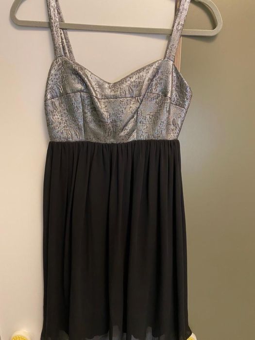 Vand rochie XS Poema scurta