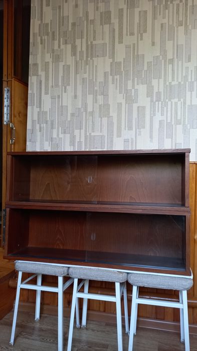 Книжные  полки .