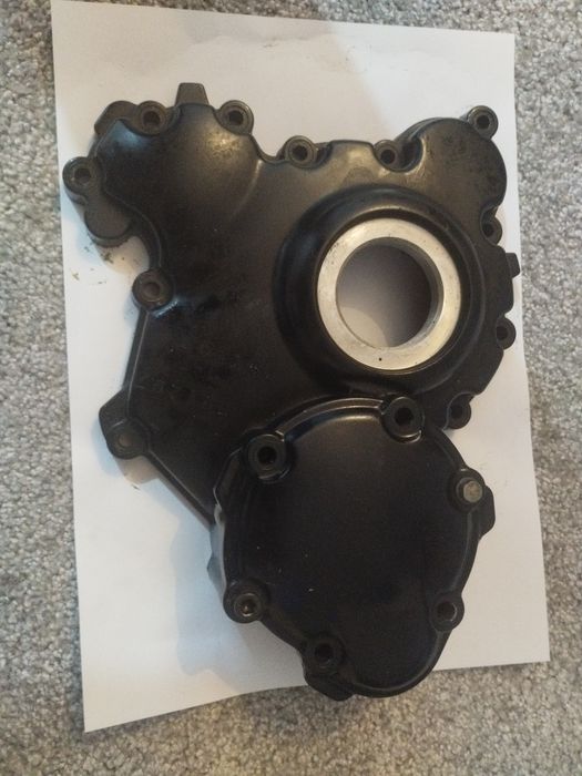 Capac motor pentru TRIUMPH SPEED TRIPLE 1050 2006-2009