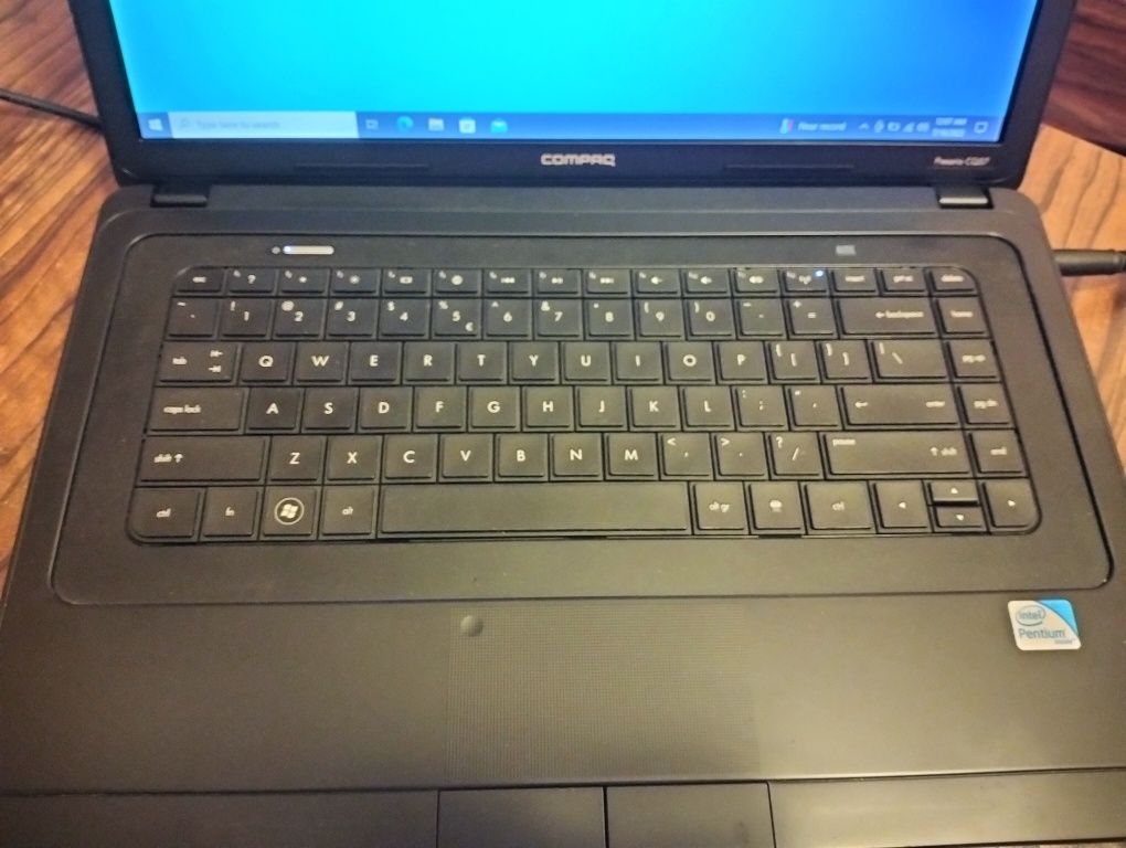 Laptop Compaq stare f.buna vizual și functional