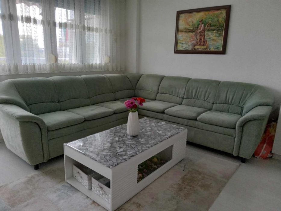 Разтегателен диван