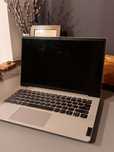 Leptop Lenovo.