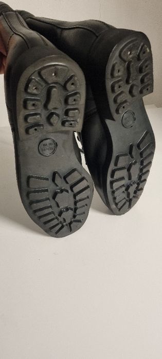 Bocanci militari din piele