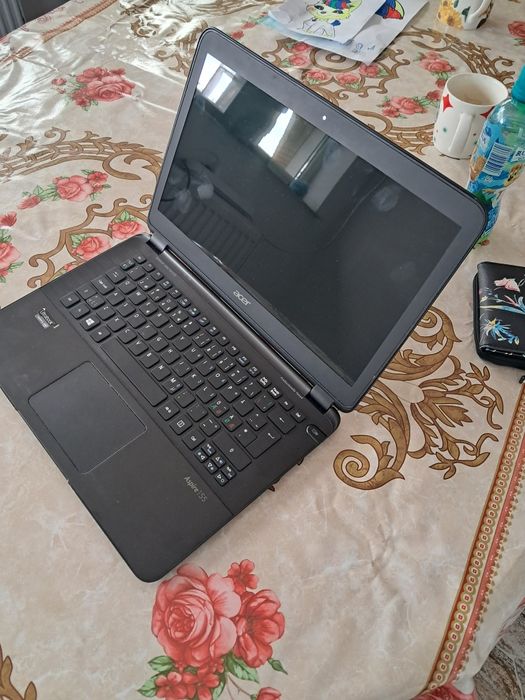 Vând laptop Acer