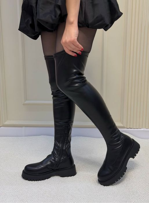 Продаются зимние ботфорты