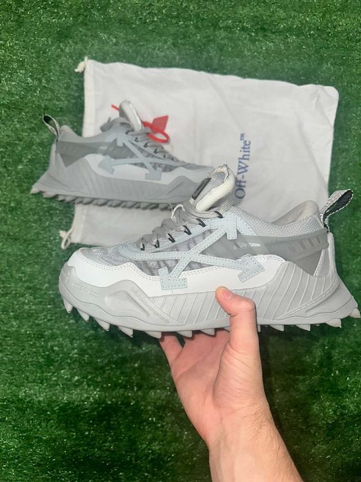 Off-White ODSY Sneakers – Grey