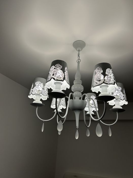 Lustră noua pt living/camera   (cu 5 brate )