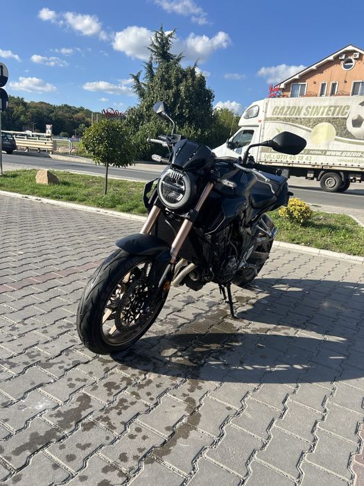 Honda CB650R 2021 - Stare foarte bună -A/A2 - Revizii la zi