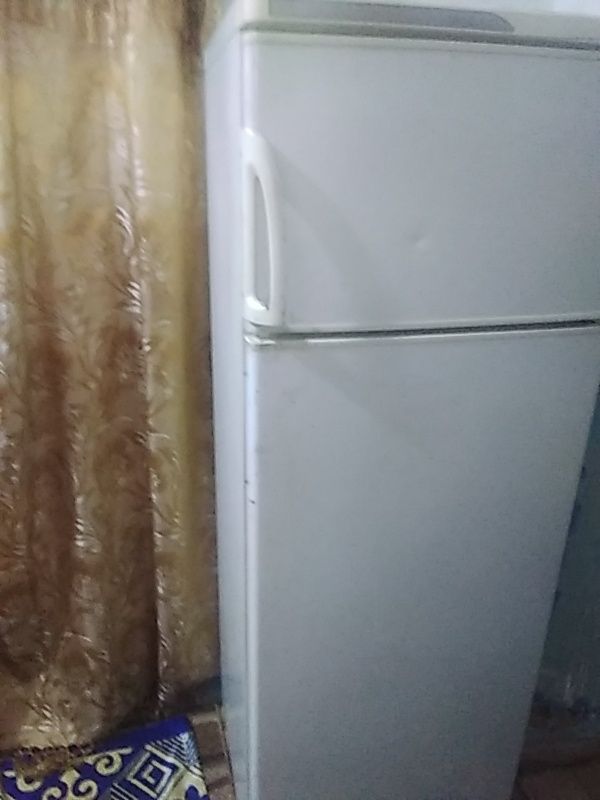 Холодильник нерабочиё  продам  самовывоз