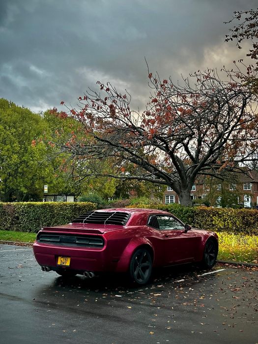 Dodge challenger 2012 SRT body