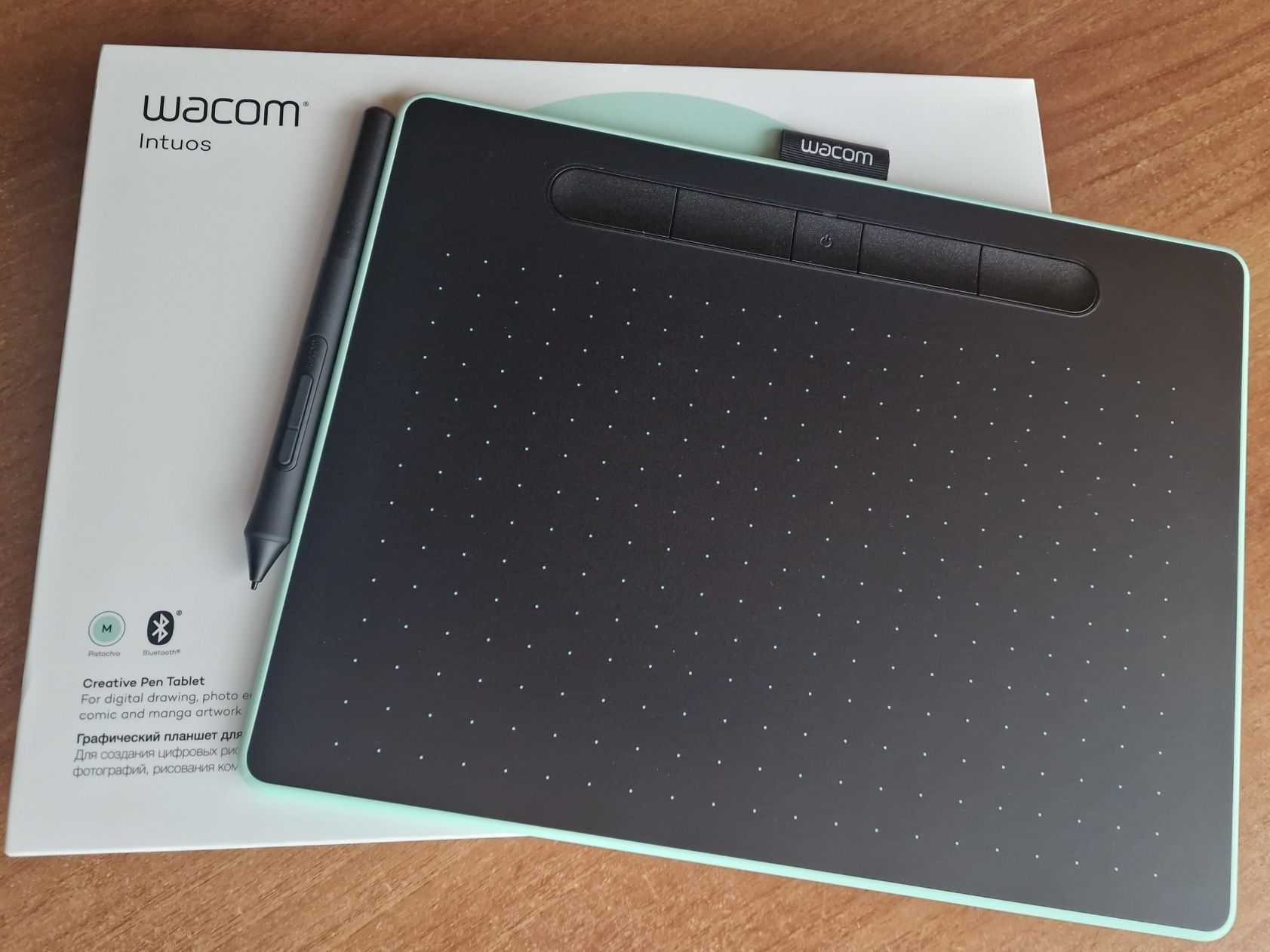 Графичен таблет Wacom Intuos M Bluetooth