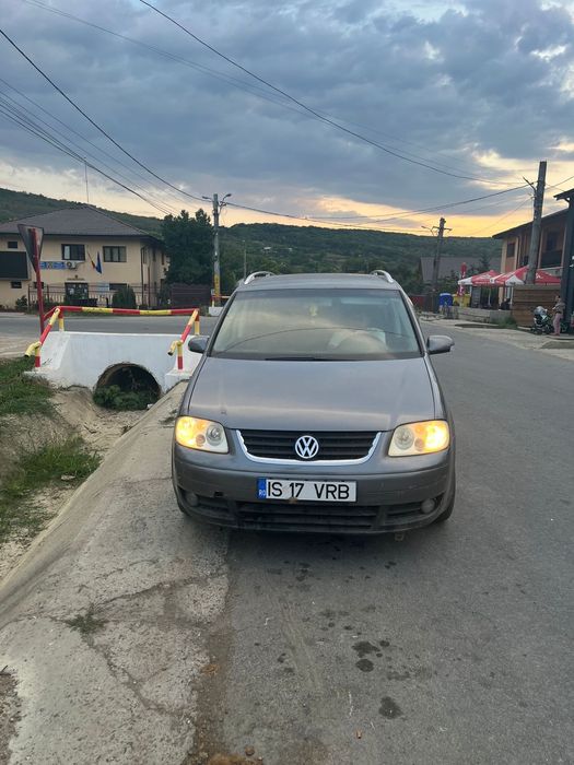 Vand Touran 7 locuri