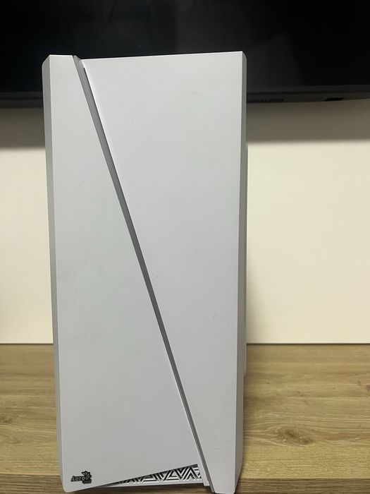 Кутия за компютър размер M-atx