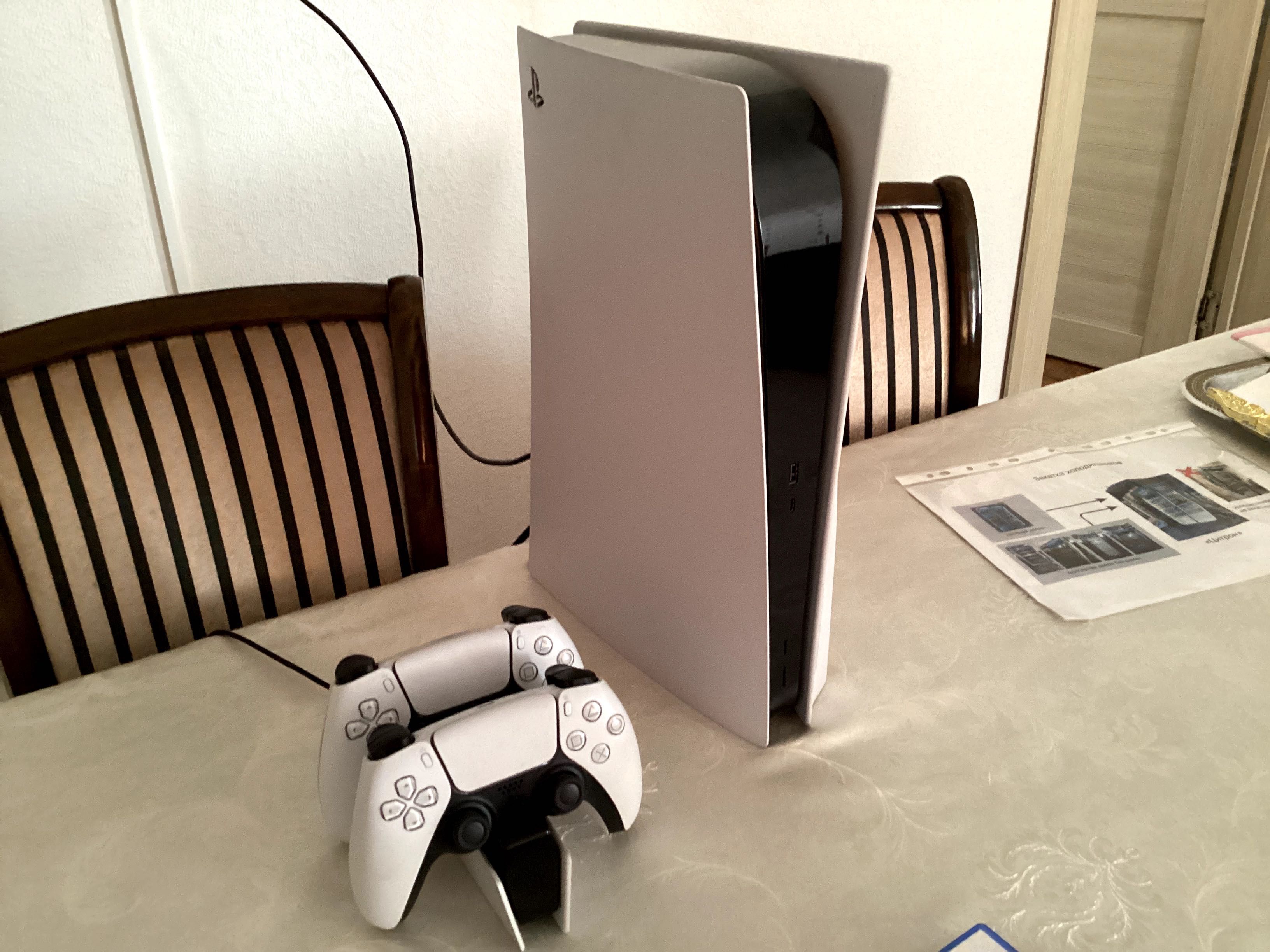 PlayStation 5 в идеальном состоянии