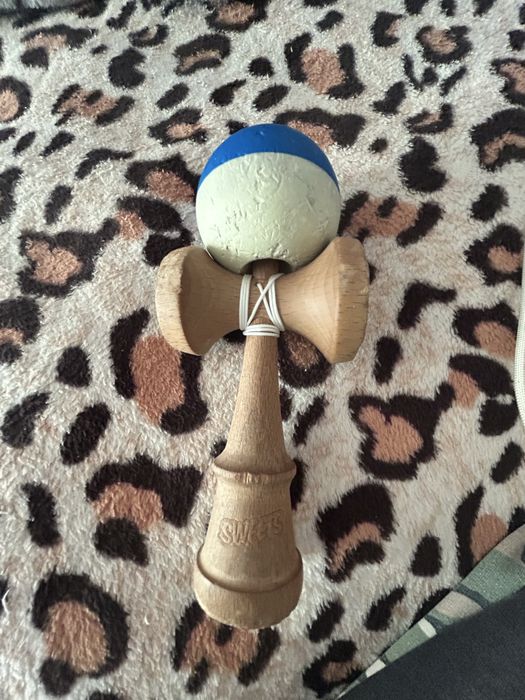 Kendama cu ken de sweets prime
