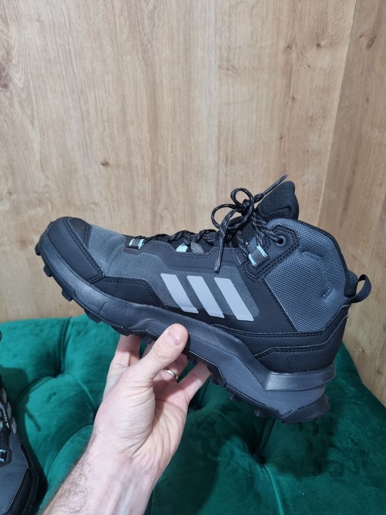 Ghete adidas terrex