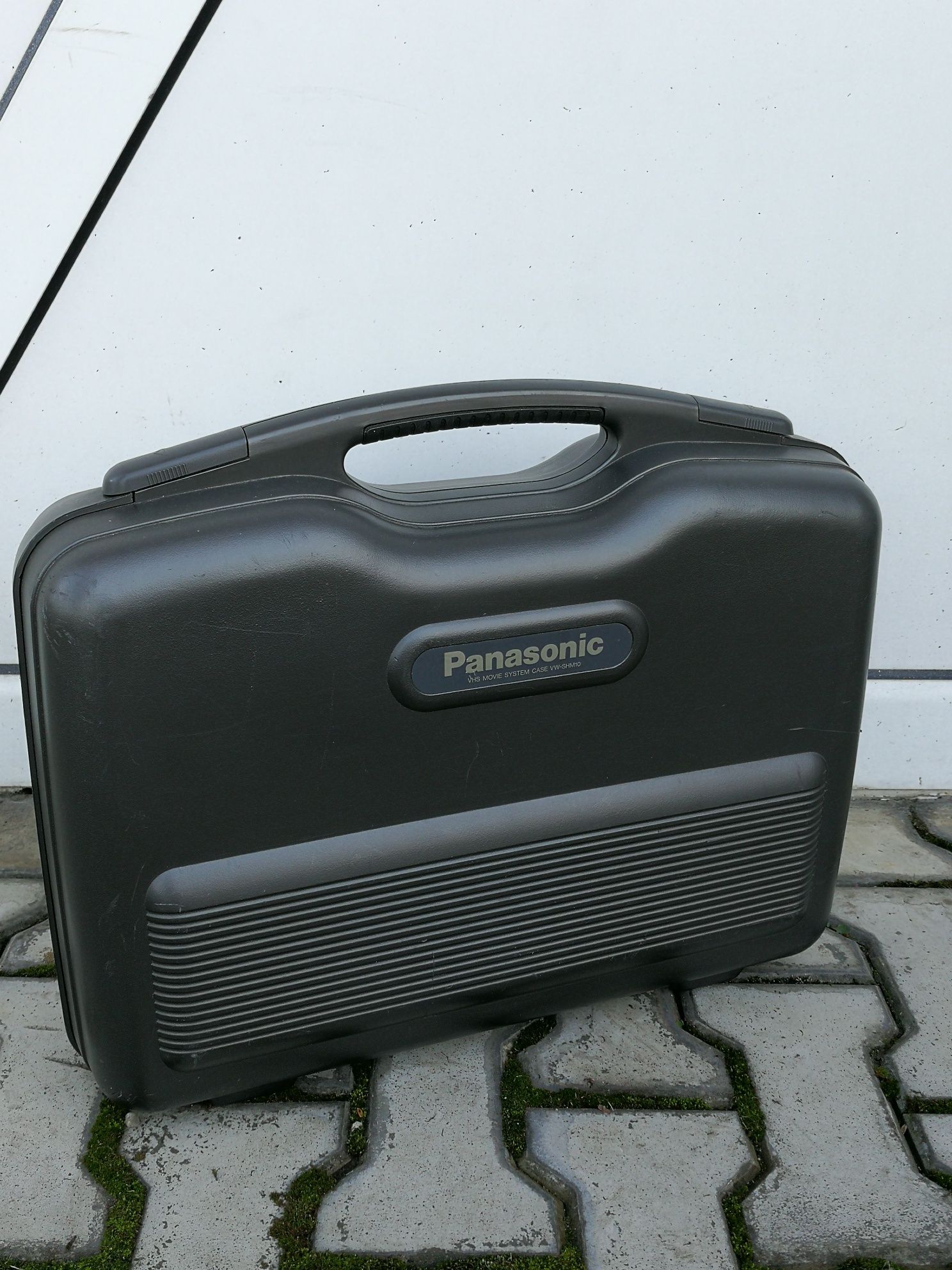 Vând camera video Panasonic