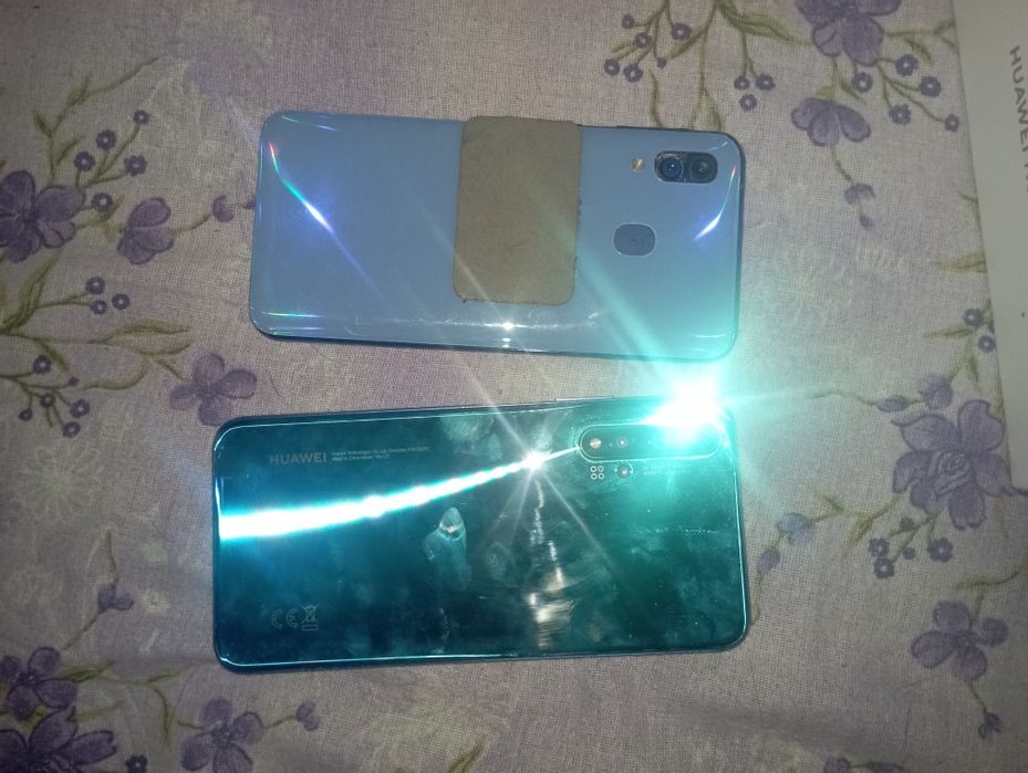 Telefoane Samsung și huawei