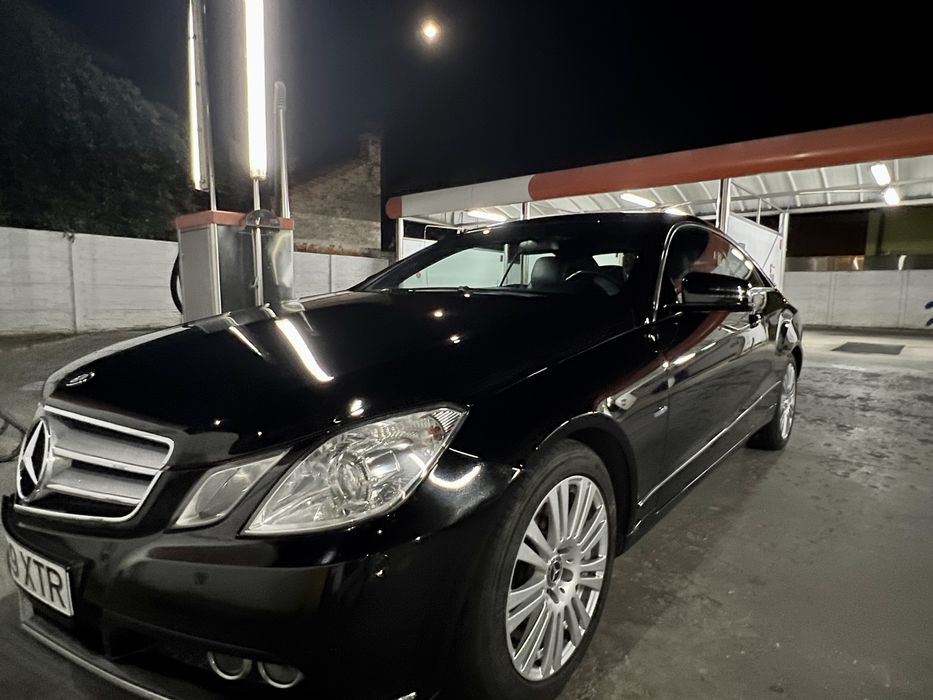 Mercedes E 200 CGI coupe
