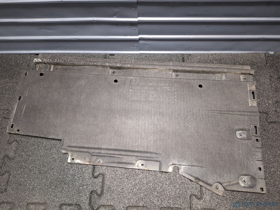 Scut caroserie stanga AUDI A4 IV Avant 8K5, B8 2007 - 2015 TDI CJCD, C
