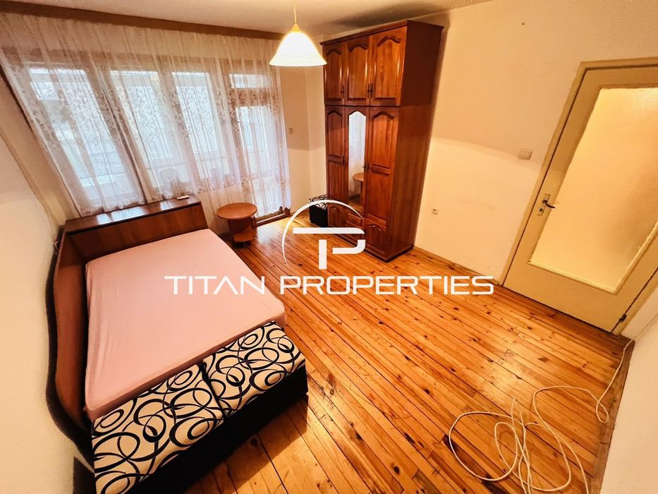 Дава се под наем Двустаен апартамент в Бургас, Братя Миладинови - 64 кв.м за 255 € - Снимка #2