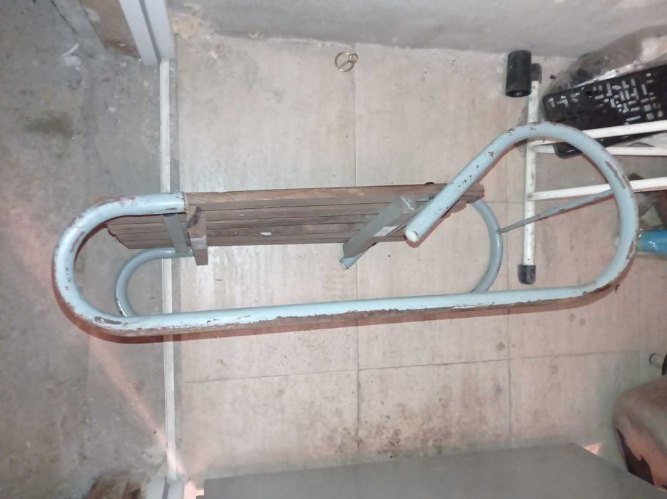 Детска Метална Шейна за Сняг